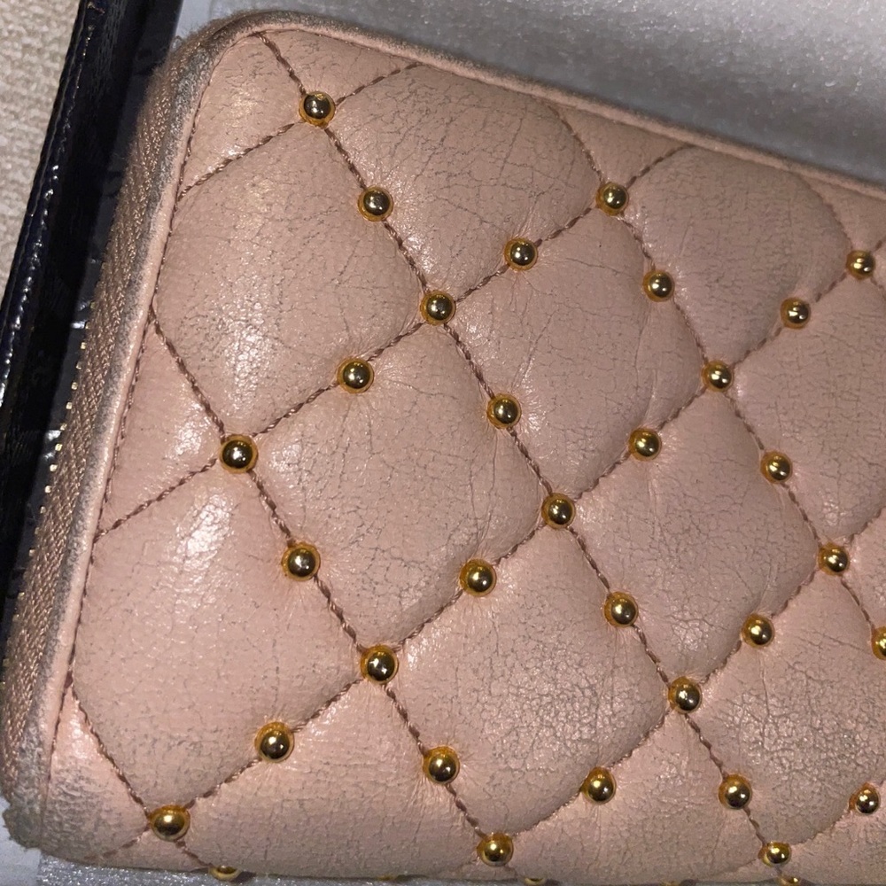 PRADA Authentic Wallet - Picture 8 of 16